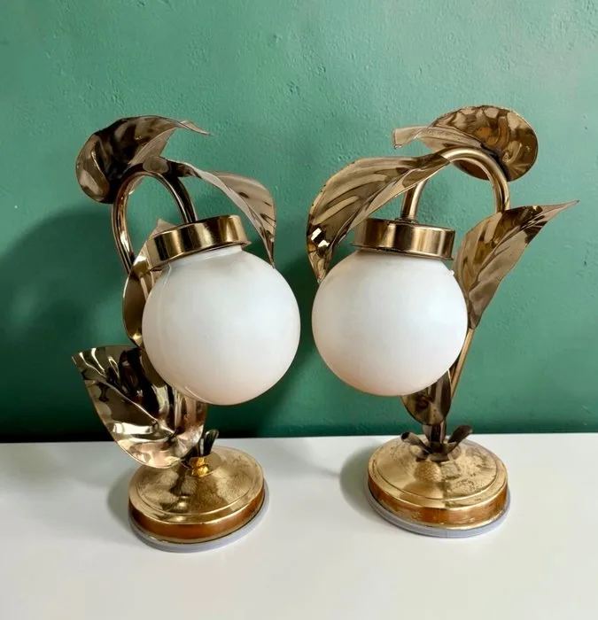 Table lamp (2) - Pair of Mid-Century Hollywood Regency Gilded Brass/metal Table Lamps – 1970s - Metal, Plaster - Pair of lamps