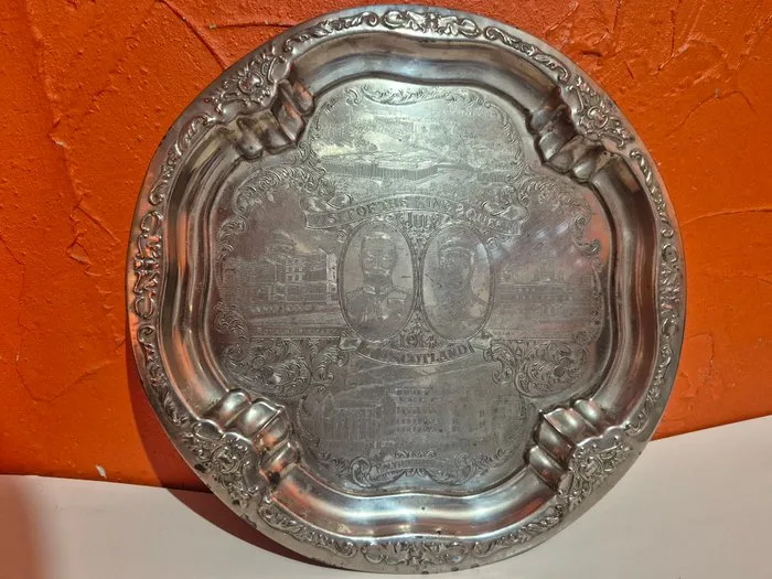 Cake stand - Alloy - Royal Memorabilia