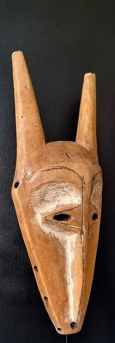 Lega kayamba masker - League - DR Congo