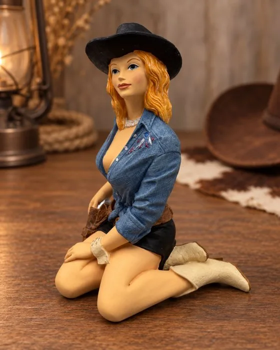 Statue, The Girl Next Door – “trigger Trudy” – Parastone – pin-up beeld – nummer 3141 - 14.5 cm - Resin