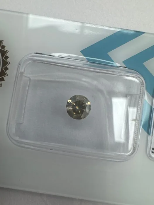 1 pcs Diamond (Natural coloured) - 0.48 ct - Round - Fancy Greenish, Greyish, Yellow - SI2 - International Gemological Institute (IGI)