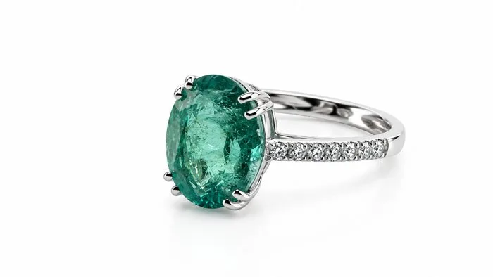 Ring - 18 kt. White gold - 3.22ct. tw. Emerald - Diamond