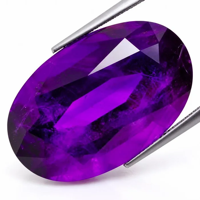 1 pcs Purple Amethyst - 64.11 ct - International Colored Gemstone Association (ICA GemLab) - Massive Size Rich Color