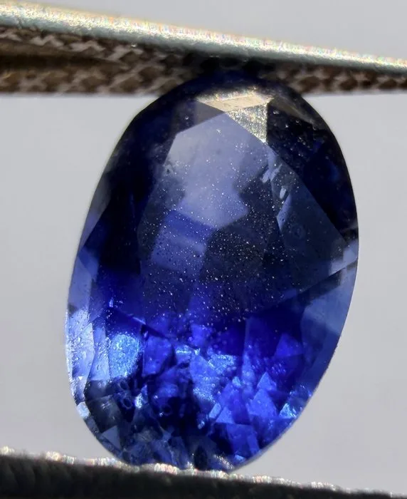 Blue Sapphire - 1.04 ct - Antwerp Laboratory for Gemstone Testing (ALGT) - Deep Blue