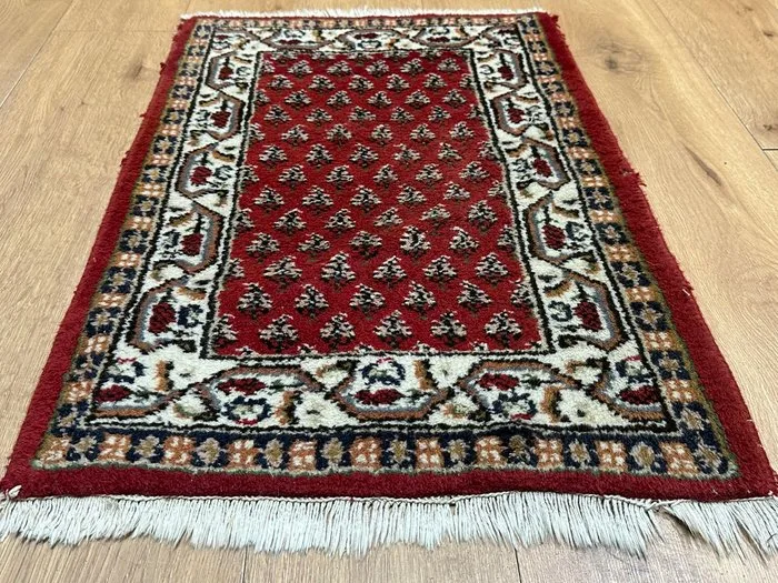 Beautiful hand-knotted Sarough Mir rug with a classic boteh pattern. - Carpet - 90 cm - 57 cm
