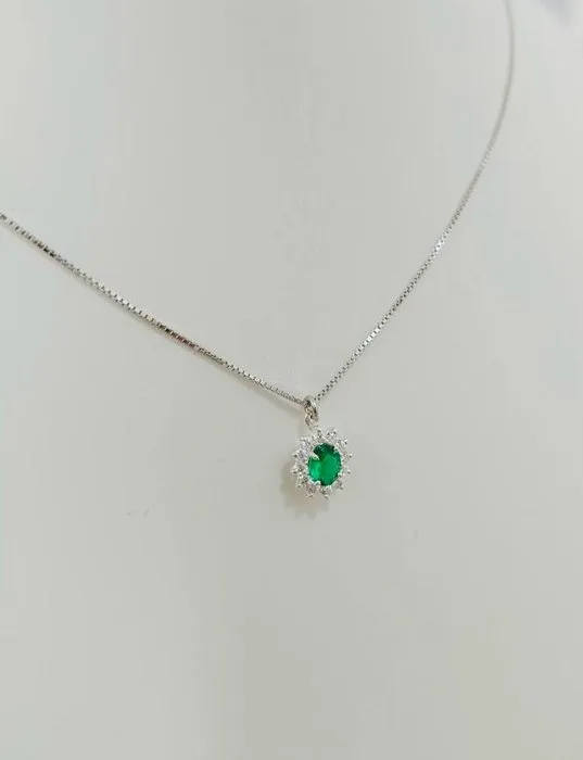 Necklace - 18 kt. White gold Diamond (Natural) - Emerald