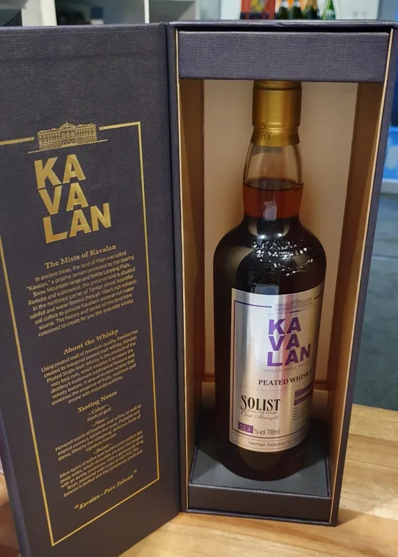 Kavalan – Solist Peated 2015 Single Cask (70cl, 52.4%)