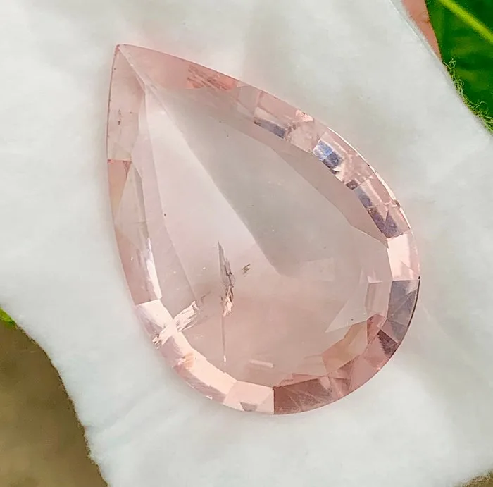 Pink Fluorite - 212.61 ct - International Colored Gemstone Association (ICA GemLab) - Rare Pink Fluorite