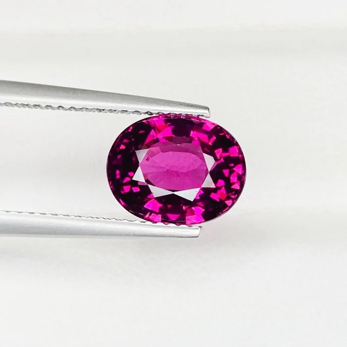 Rhodolite - 4.28 ct - Gemological Science International (GSI)