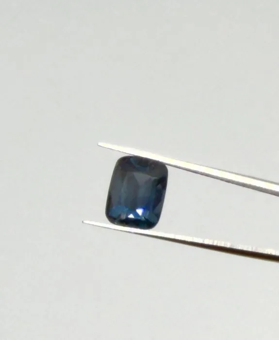 1 pcs Blue, Violet, Purple Spinel - 2.16 ct - Antwerp Laboratory for Gemstone Testing (ALGT) - Color-Change Spinel