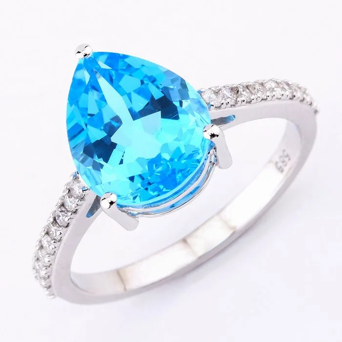 Ring - 14 kt. White gold - 3.79ct. tw. Topaz - Diamond - Certified Gold Jewelry