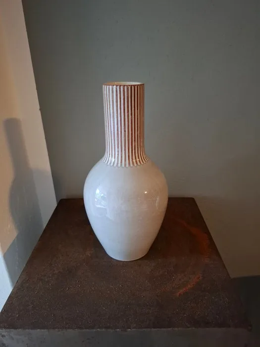 Vase - V6 - Ceramic - Willem Visser vase V6