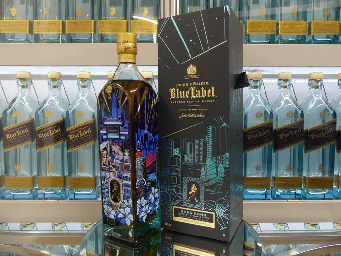 Johnnie Walker Blue Label - Hong Kong Limited Edition Design Travel Retail Exclusive - b. 2019 - 1 Litre