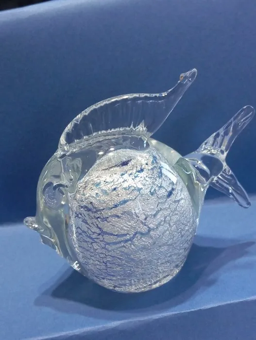 Decorative ornament - Murano - Italy - Fish sculpture paperweight