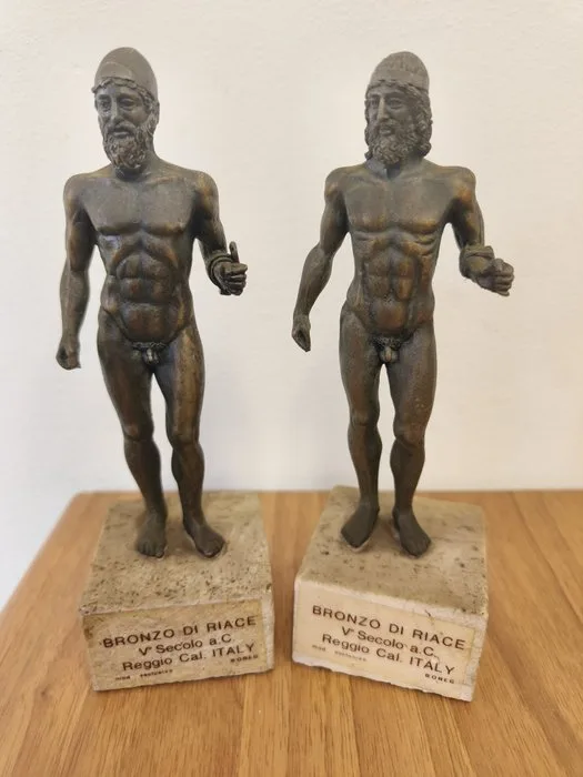 Statuette, Bronzo di Riace - 16 cm - Bronze, Stone