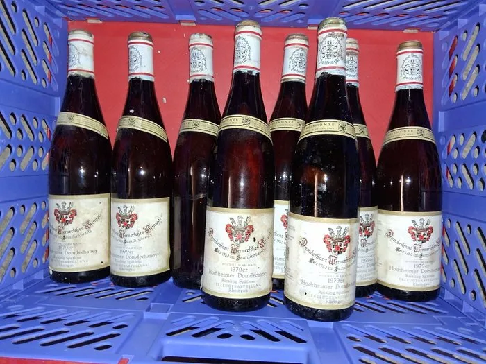1979 Hochheimer Dombach Riesling Spätlese - Rheingau Spätlese - 8 Bottles (0.75L)