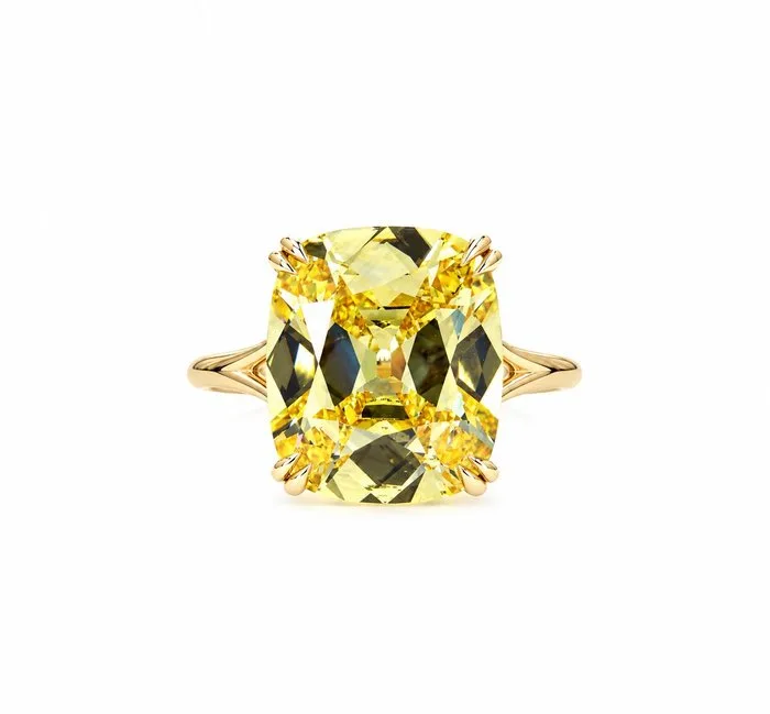 Ring - 14 kt. Yellow gold - 7.52ct. tw. Yellow Diamond (Fancy coloured lab-grown diamond)