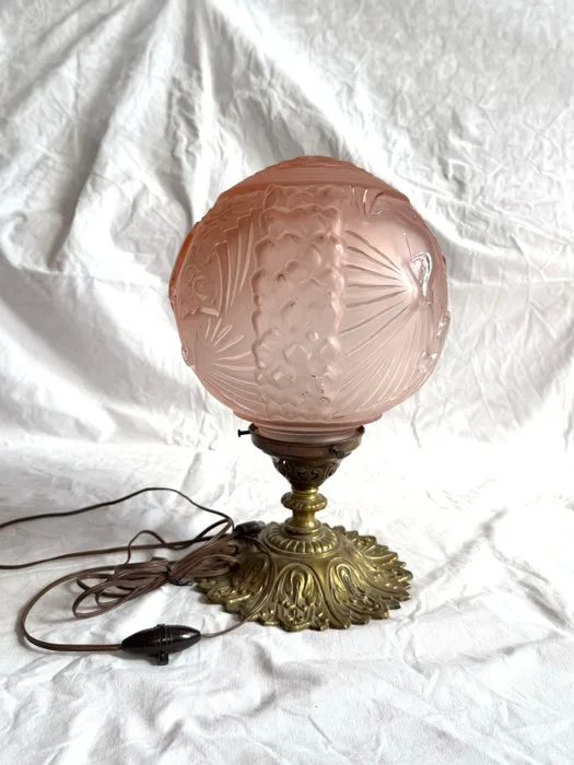 Muller Frères Lunéville - Lamp (2) - Ballpoint pen and stand - Art Deco - pink satin-finished pressed glass, brass