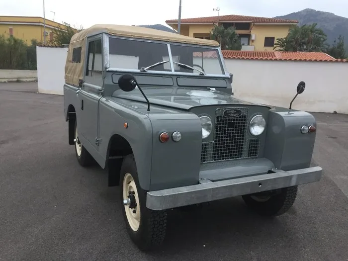 Land Rover - Series IIA - 1963