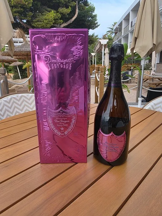 2008 Dom Pérignon, Lady Gaga Limited Edition (2022 release) - Champagne Rosé - 1 Bottle (0.75L)